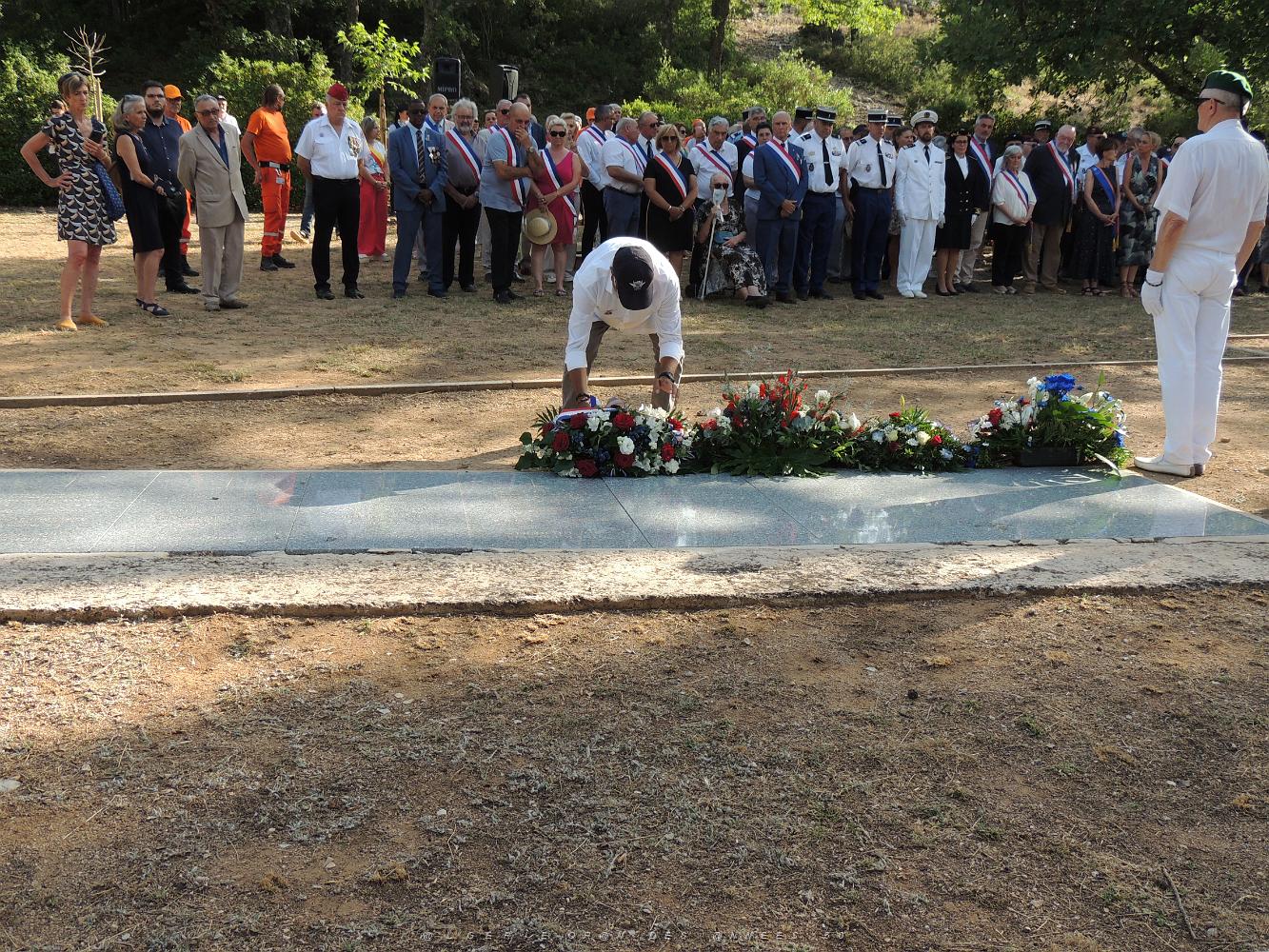 2023 07 18 SIGNES - HOMMAGE AUX 38 RESISTANTS FUSILLES EN 1944 (51).JPG -           